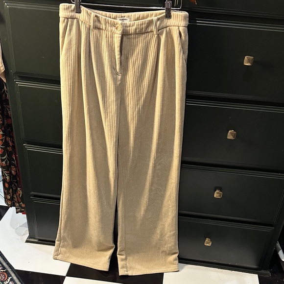 NWOT RUMORED CORDUROY PANTS - Picture 2 of 5